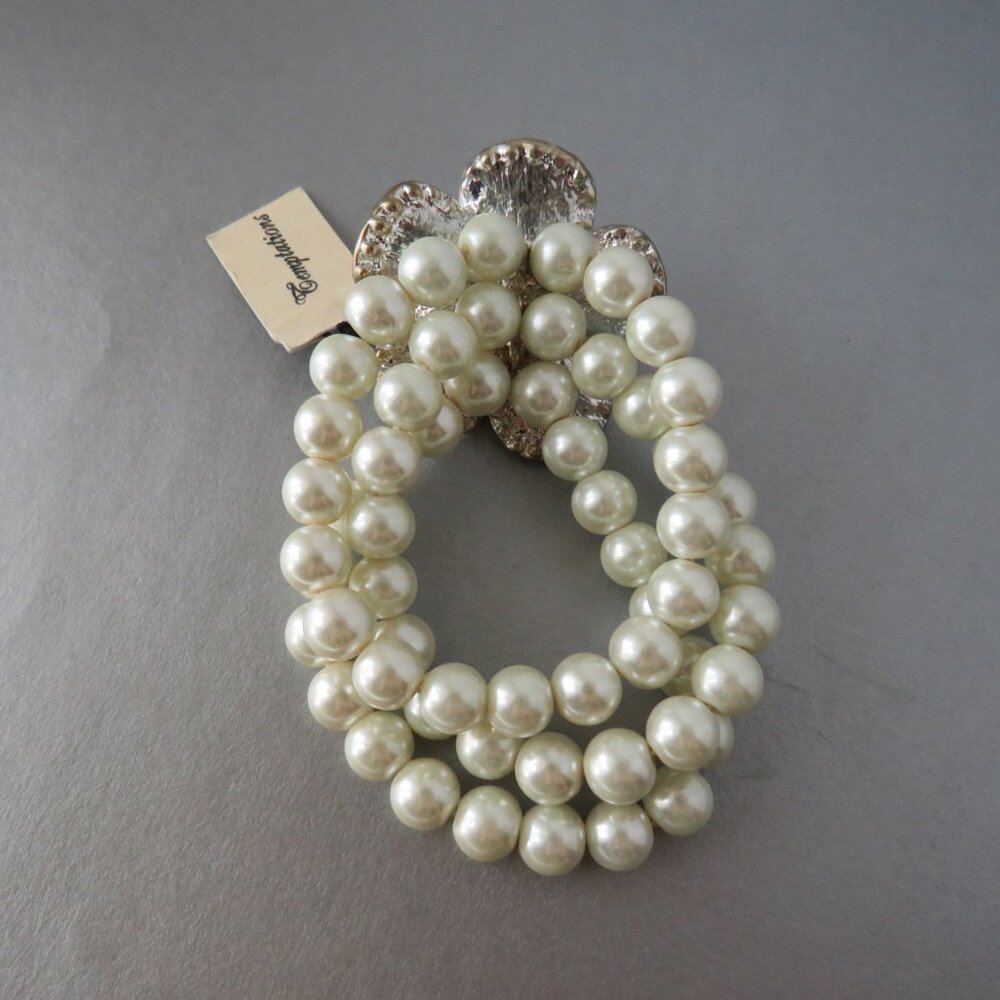 NWT Temptations Faux Pearl Triple Strand Expandable Flower Bracelet - Picture 8 of 10